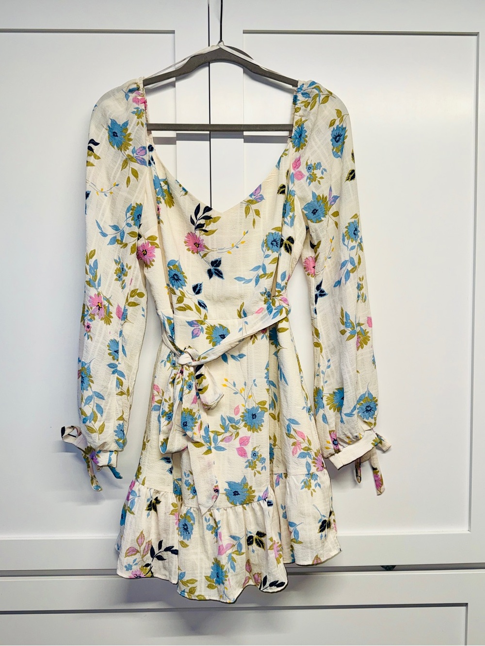 City Studio Cream Floral Tie-Waist Long Sleeve Mini Dress